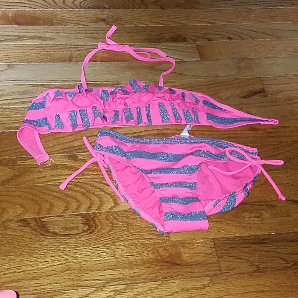 Girls two piece bathing suit